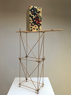 BALANCE DANCE
DENGE OYUNU
2018
CONCRETE, CERAMIC, STICKS, STRING
